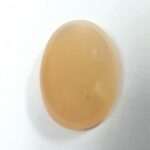 Moonstone ov cab 9.32 Carats.