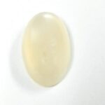 Moonstone ov cab 3.48 Carats.