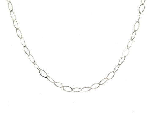 A Ten Carrot White Gold Loop Link Chain