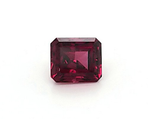 1.90 carat pink color garnet rhodolite gem stone